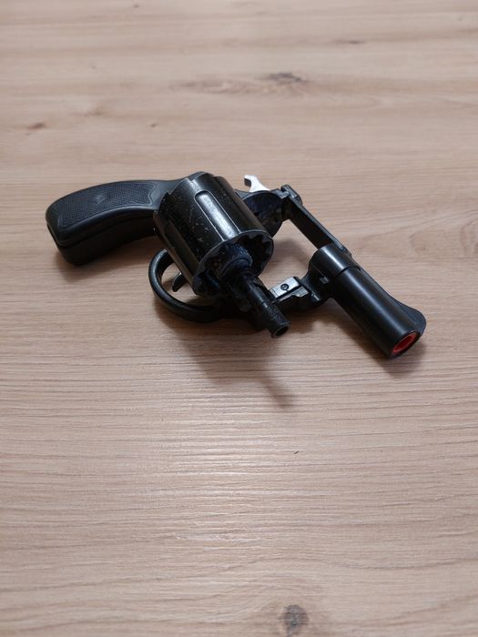 Руски капсов пистолет от соца!
 
made in USSR TBILISI.