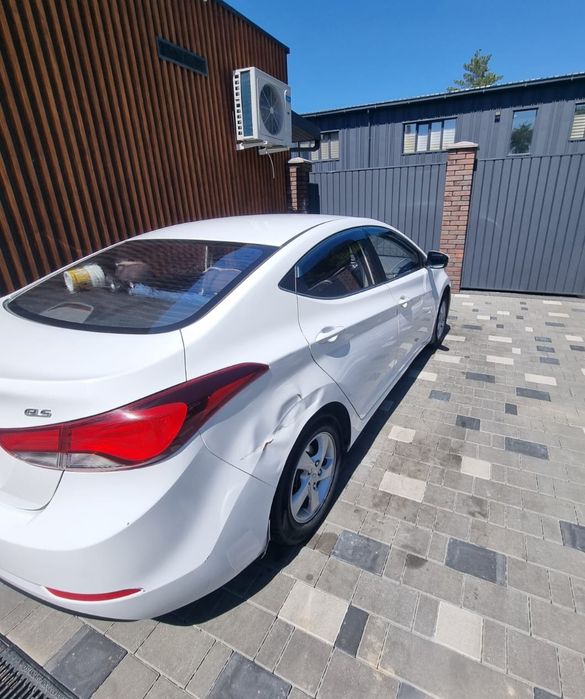 Hyundai Elantra 2016