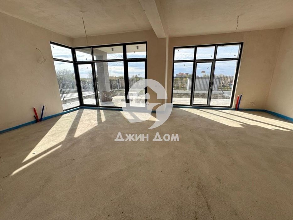 Продава се Къща в Поморие - 196 кв.м за 859 €/кв.м - Снимка #3