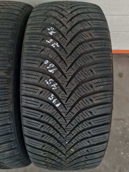 Зимни гуми 4 броя HANKOOK WinterIcept RS2 195 45 R16 дот 2616