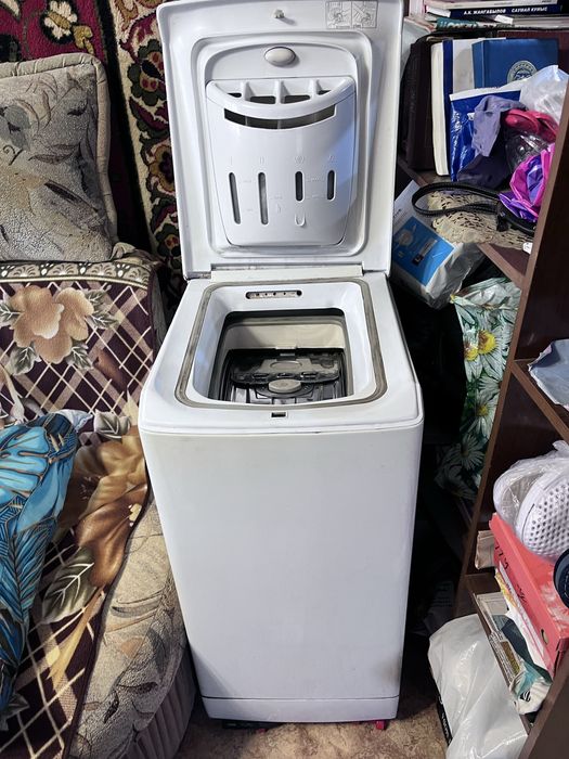 Продам стиральную машинку индезит.