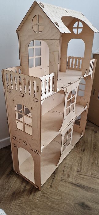 Продам домик для барби!