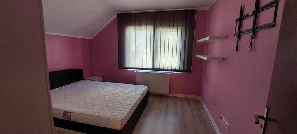 Proprietar închiriez casa P+M  în Dumbravita