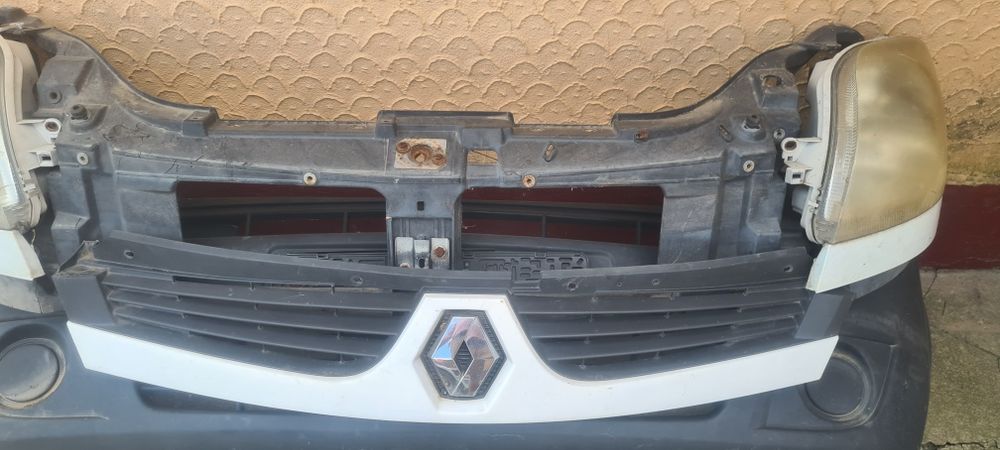 Opel Movano  Renaul Master far capota masca