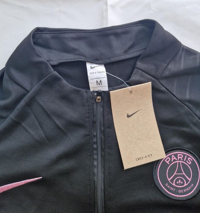 Compleu Nike - Marimi diverse - Negru/Roz