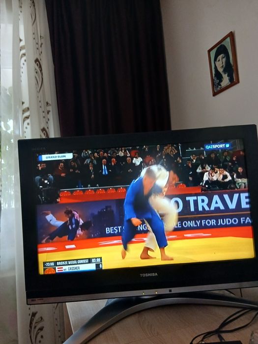 Телевизор TOSHIBA