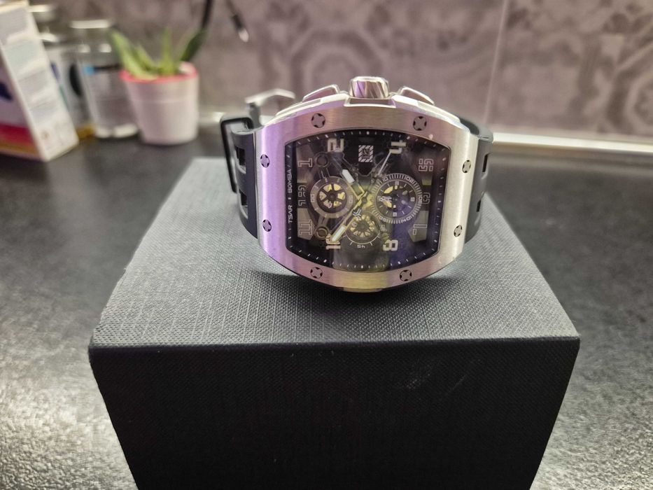 Tsar Bomba - Black Unique Edition TB8211BQ