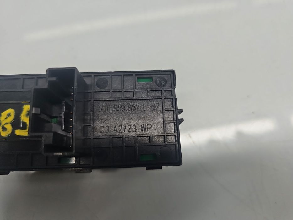 Butoane comanda geamuri sofer Volkswagen Touran (5T1) R-line [Fabr 20