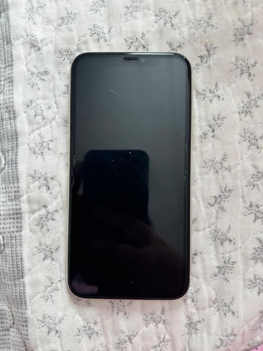 iPhone 11 белый