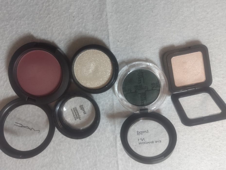 Сет от  гримове.