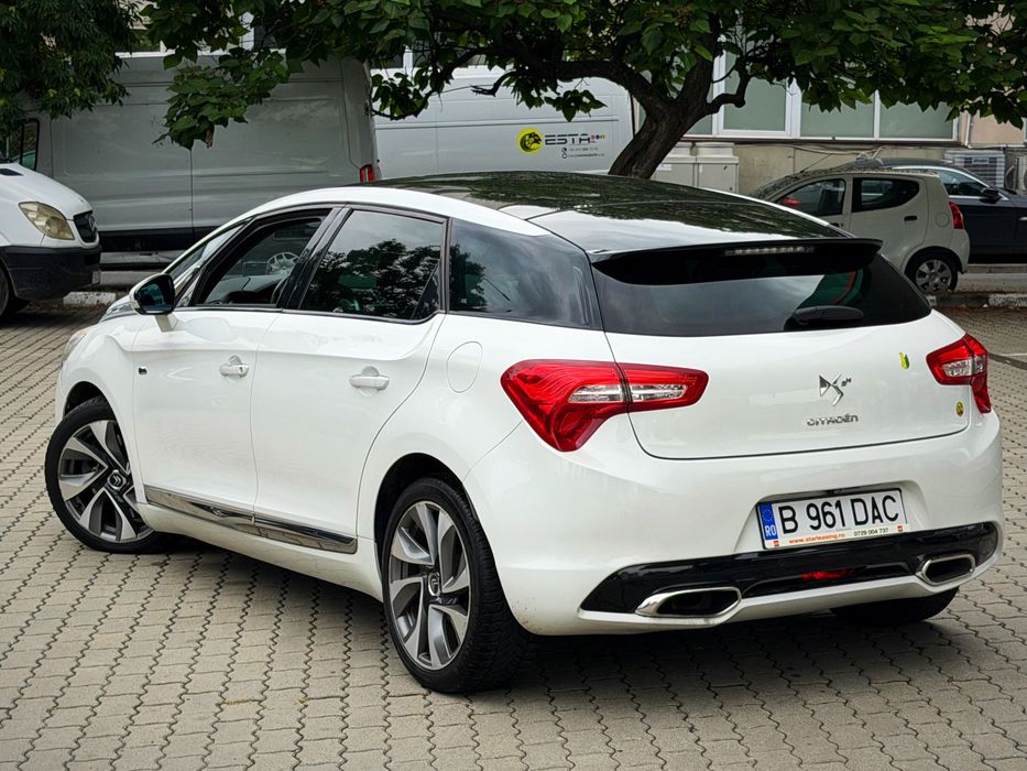 Citroen DS5/2.0D Hybrid/4x4/Extra full