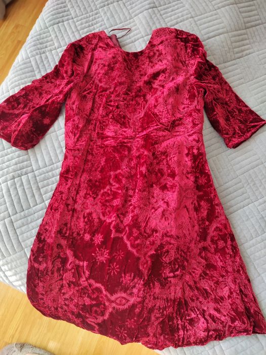 Продам платья легкие/тёплые