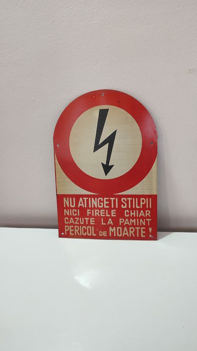 Panou industrial de avertizare