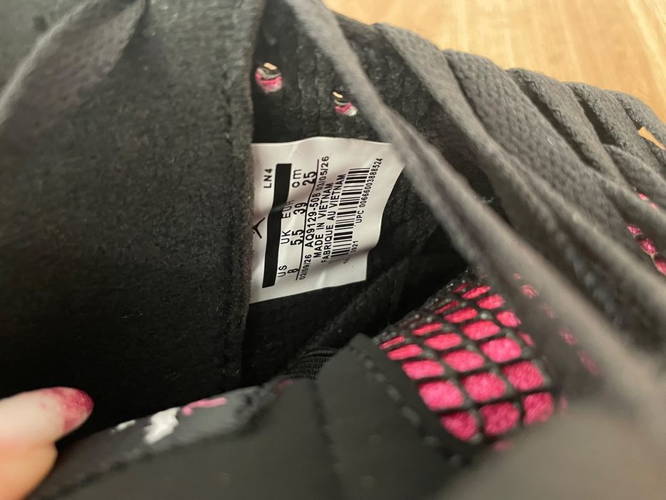 Adidasi NIKE Air Jordan Pink Thunder nr 39