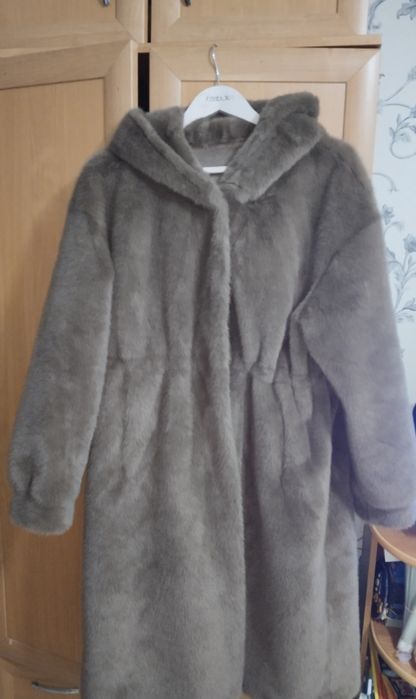 Продам ЭКО шуба новая