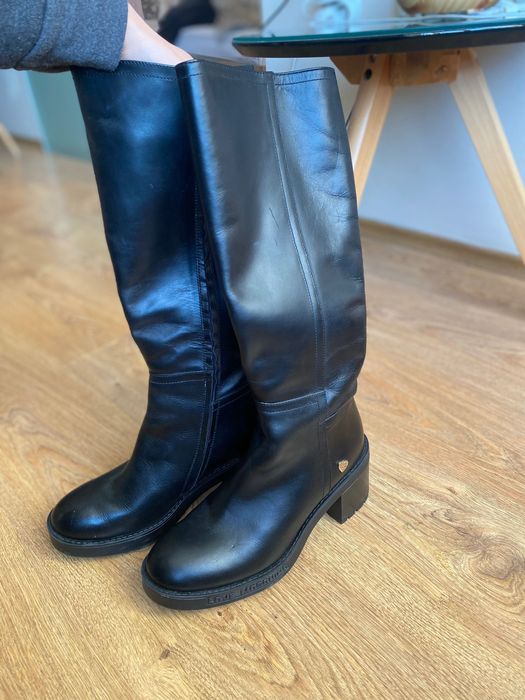 Оригинални Дамски Ботуши  от естесвена кожа LOVE MOSCHINO номер 38