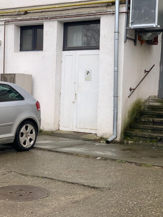 Vand spatiu comercial