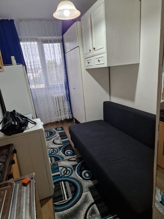 Proprietar inchiriez garsoniera zona DAMBOVITA