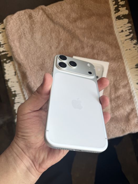 iphone 17 pro max pamit 256g yomkost 97% holati oqip tel qlila karopka