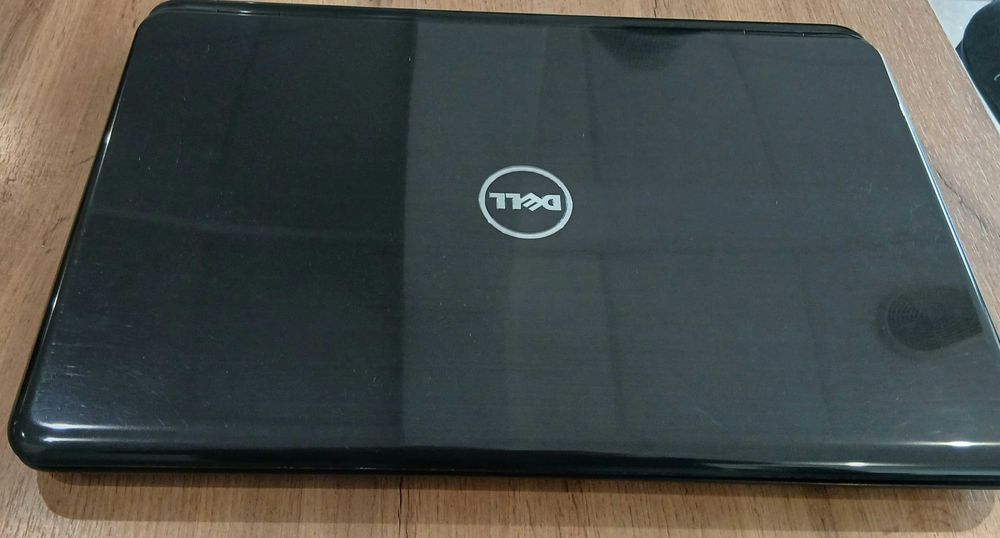 DELL Inspiron N7110 17.3" core i7 SSD