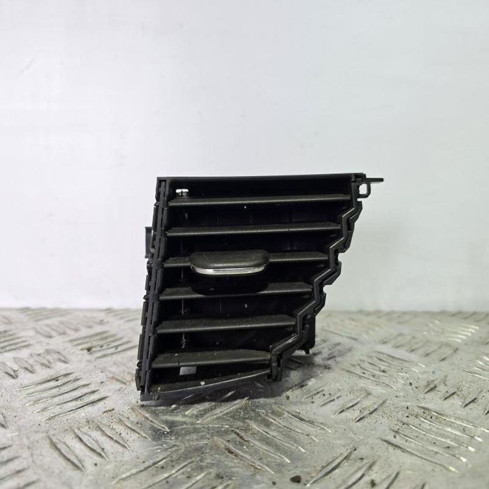 Grila ventilatie centrala Opel Insignia B