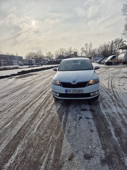Vând skoda rapid diesel automata