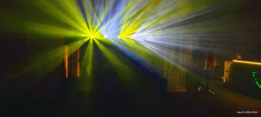 Moving head beam + spot cu gobo, 100 watt,4 bucati cu case