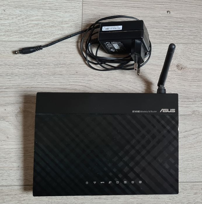 Router ASUS RT-N10 150Mbps