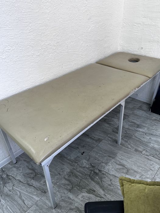 Продам кушетку в хорошем состоянии