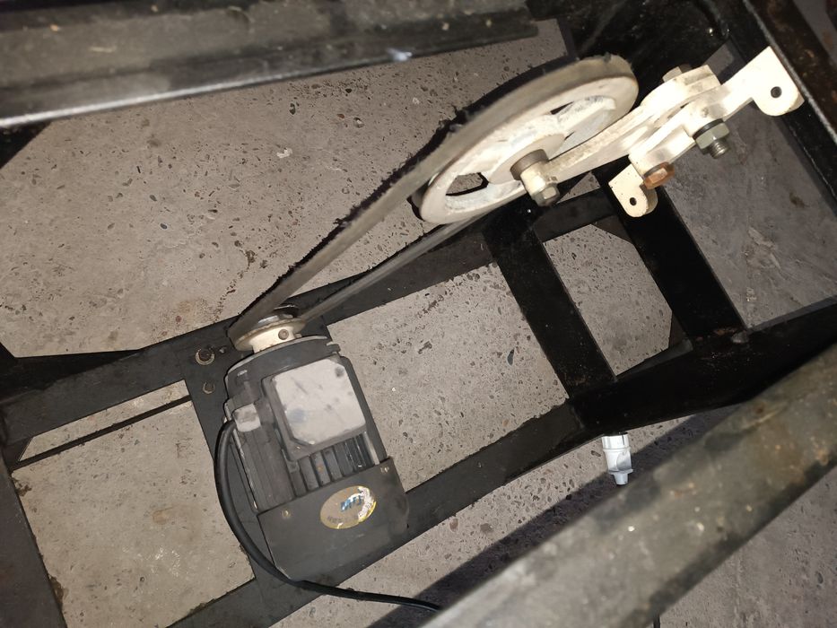 Мотор от станка б/у