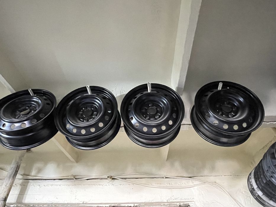 Продам диски от тайоты камри р16