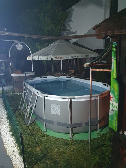 Piscina cauta alta locuinta