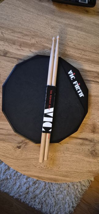 Vic Firth set Pad de studiu + bețe  antrenament pentru tobe