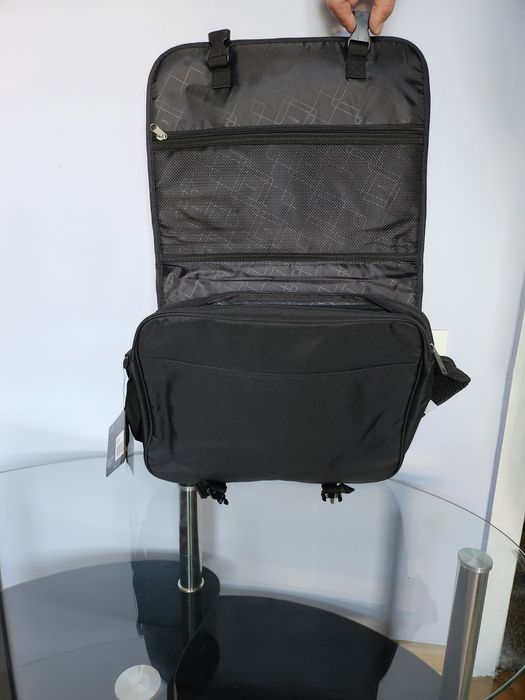 НОВА Чанта Titan, дълга дръжка, 3 джоба