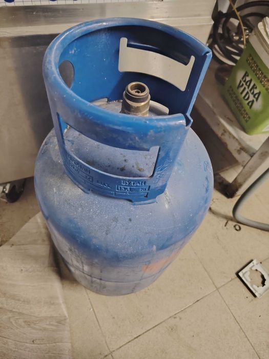 Газови бутилки - 2бр.
