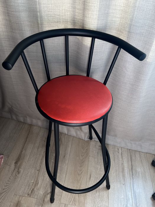Барный стул в отличном состоянии