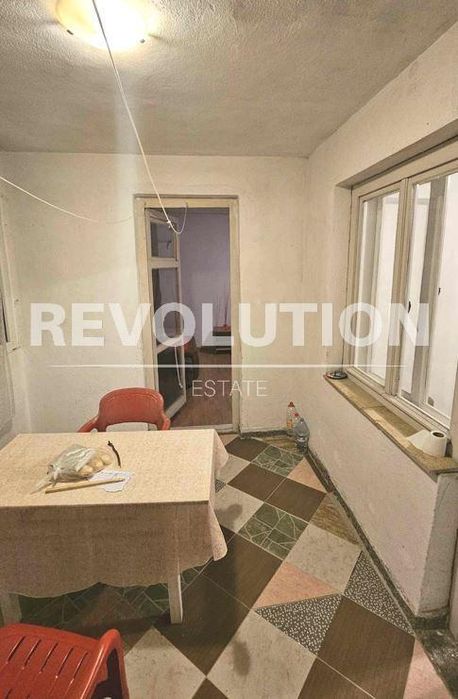 Дава се под наем Двустаен апартамент в Варна, Център - 100 кв.м за 325 € - Снимка #5