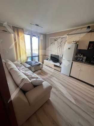 Дава се под наем Тристаен апартамент в к.к. Златни пясъци - 85 кв.м за 450 € - Снимка #1