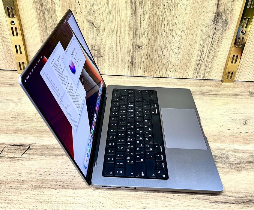 MacBook Pro M1 Pro 14’Dyum - 16/512