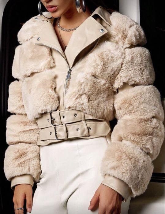 Уникално чисто ново яке с етикет