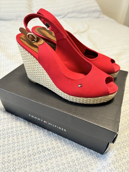 Tommy Hilfiger Isabella сандали на платформа, 40 номер