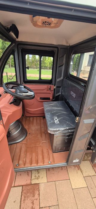 De vânzare  tuc-tuc