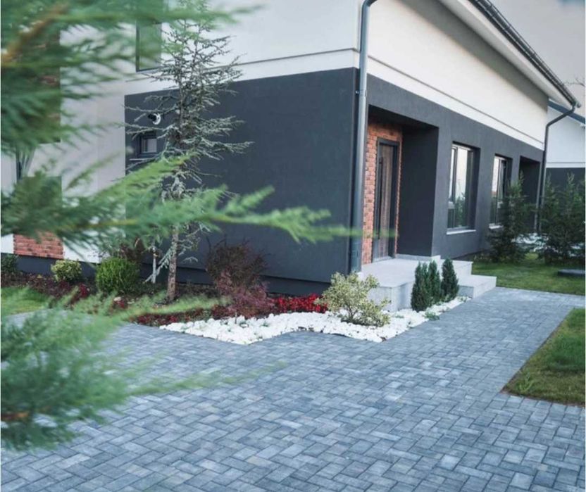 Montaj pavele ,borduri ,rigole ,amenajare curte etc.