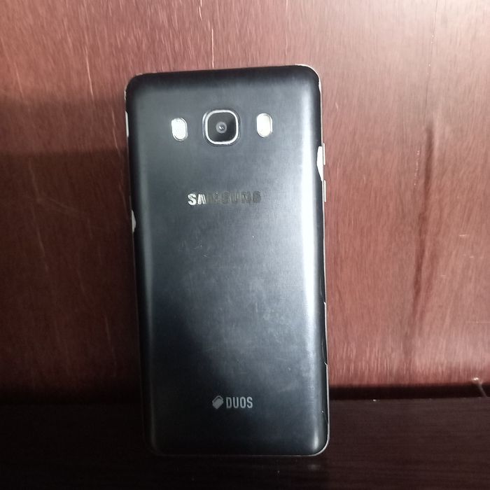 Самсунг  J5 телефон 2 та бор