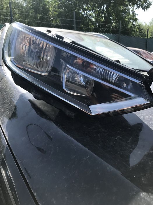 Оригинални фарове за Passat B8