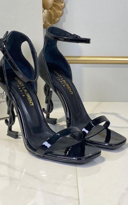 Сандали на ток YSL