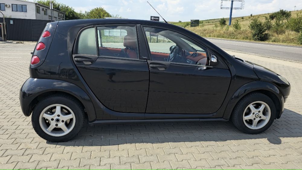 Vand Smart ForFour 2004 1.3  Benzina Automat