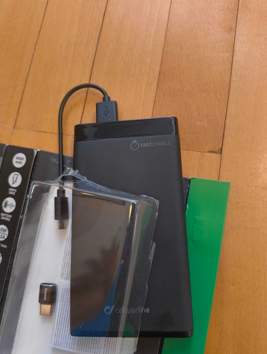 CELLULARLINE FreePower Manta 8000mAh ултратънка преносима батерия