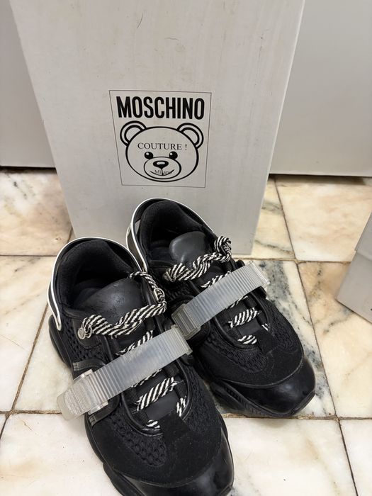 Moschino Couture,Yamamoto,Guess и Pinko