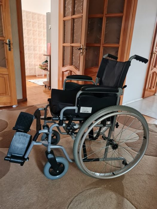 Инвалидная коляска